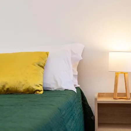 Casa Terrazza Sul Porto * سانتا ماريا نافاريز
