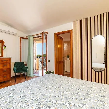 Casa Terrazza Sul Porto سانتا ماريا نافاريز