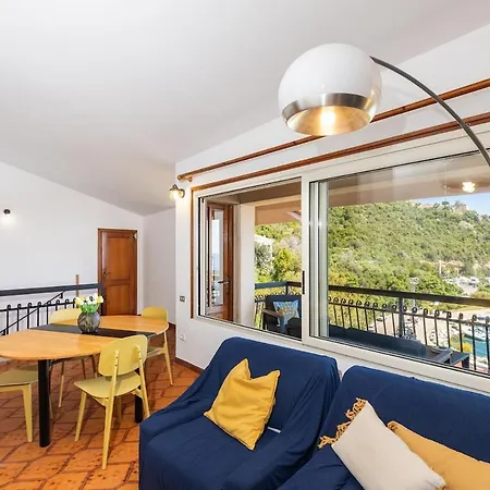 Casa Terrazza Sul Porto شقة